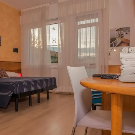 Nuova Graziosa 3* لينانو سابيادورو