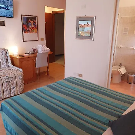 Nuova Graziosa ホテル 3*