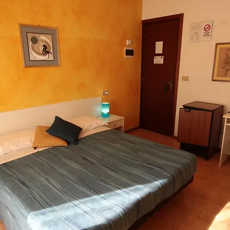 Nuova Graziosa فندق لينانو سابيادورو